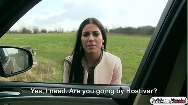 Sıcak Italian babe Eveline Dellai gets fucked in the backseat Sıcak Filmler