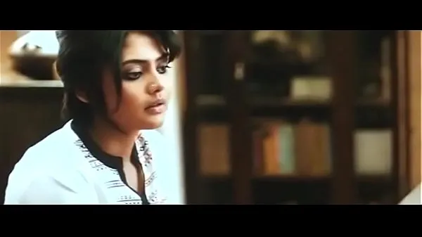 Bengali Actress Saayoni Ghosh Hot Smooch and tongue sucking Film hangat yang hangat