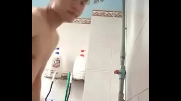 Películas calientes Vietnamese gay big butt shower cálidas