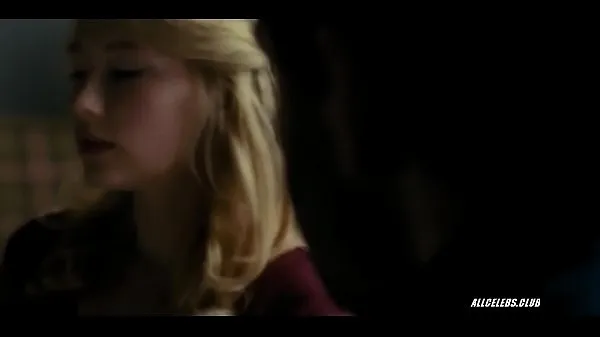 Hot Haley Bennett - The Girl on the Train warm Movies
