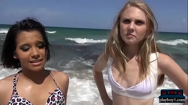 Hotte Amateur teen picked up on the beach and fucked in a van varme filmer