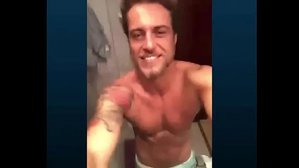 Hot Intimate Video of Ex-BBB16 Daniel warm Movies