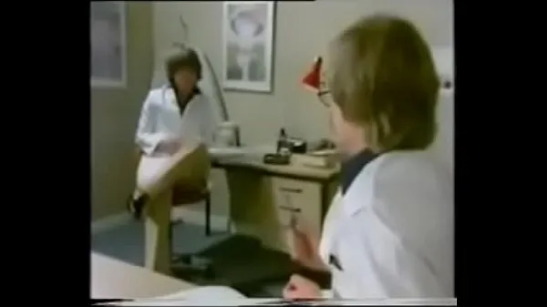 Kuumia vintage doctor nurse threesome lämpimiä elokuvia