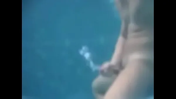 गर्म Huge Underwater Cum गर्म फिल्में
