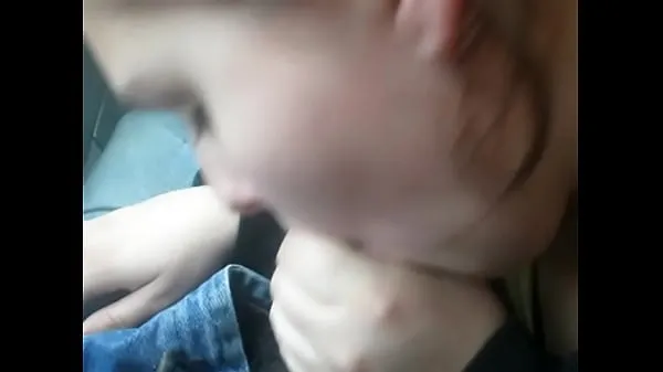 Nóng Girlfriend gives blowjob in car Phim ấm áp