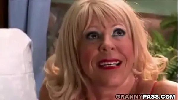 Καυτές Busty Granny Takes BBC Anal ζεστές ταινίες