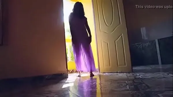 गर्म Desi girl in transparent nighty boobs visible गर्म फिल्में