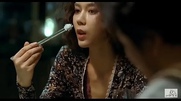 热Sexy Korean Kim si-woon is happy in the movie I saw the devil温暖的电影