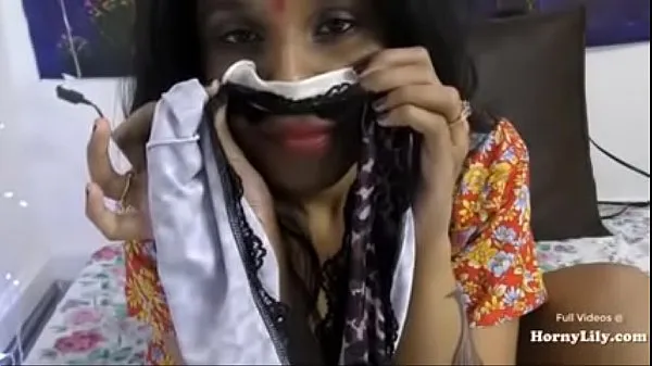 Horny Lily Dirty Indian Hindi Talk And Sex Chat Film hangat yang hangat