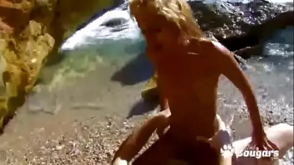 गर्म Petite Skinny Latina Gets Fucked In The Ocean गर्म फिल्में