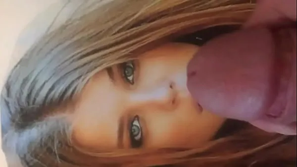Hete I love to masturbate on this hot face many times a day warme films