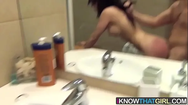 گرم I Know That Girl - Veronica Takes a Cum Shower starring Veronica Vice گرم فلمیں