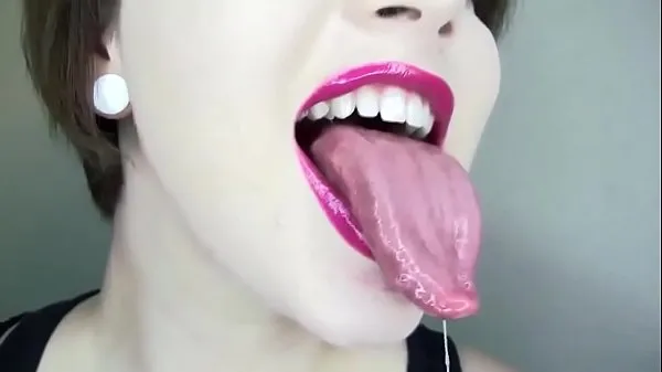 Καυτές Beauty Girls Tongue -1 ζεστές ταινίες