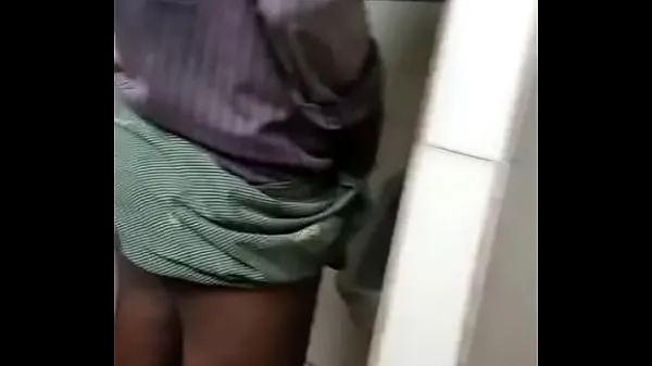 गर्म pissing and holding cock of desi gay labour in lungi गर्म फिल्में
