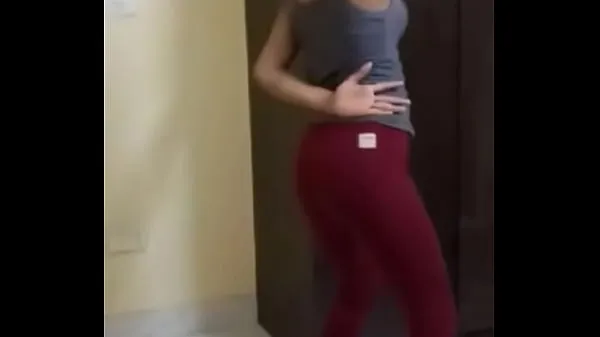 Hotte Hot&sexy young Indian girl dance varme filmer