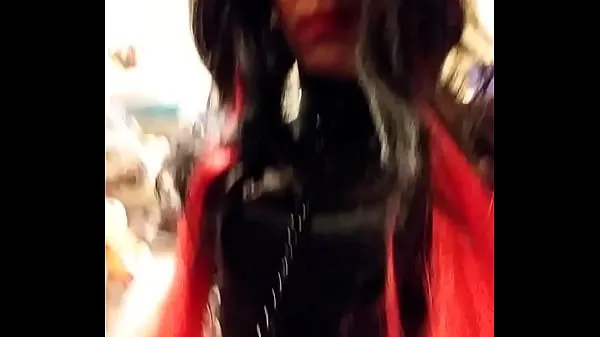 뜨거운 Goth Sissy CD riding a black dildo 따뜻한 영화