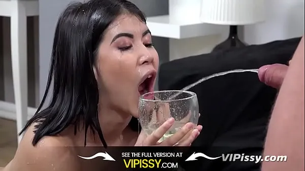 Vroči Vipissy - Piss Tasting Blowjob topli filmi