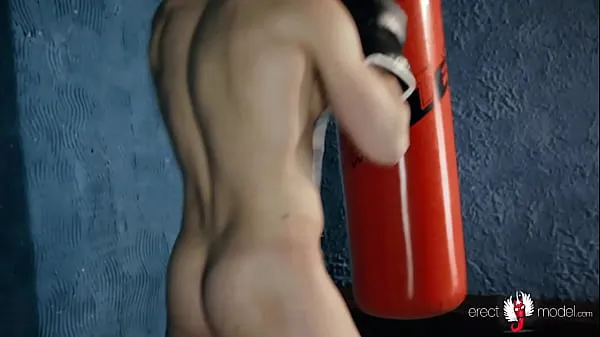 Vroči Naked boxer guy masturbating after workout in gay boxing porn topli filmi