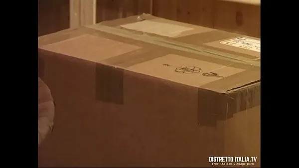 Film caldi Home delivery with surprise slut packagecaldi