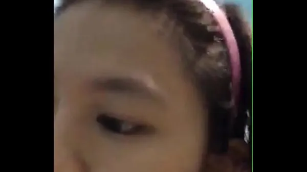 Hotte Indonesian girl bath on webcam part 2 varme film