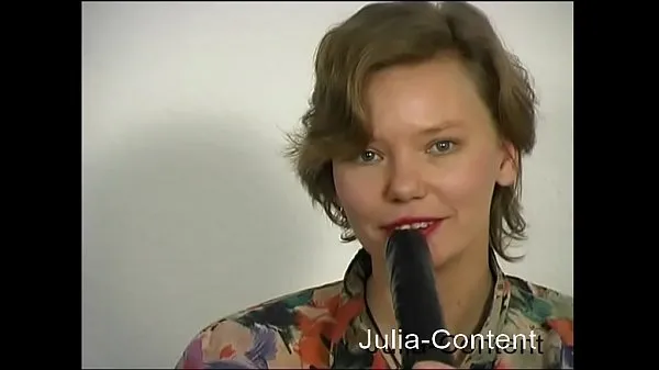 Hairdresser Sabine shoots her first adult video – German 80s retro Filem hangat panas
