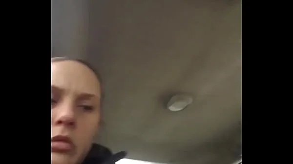 Vroči Hot gf pleases herself in the car topli filmi