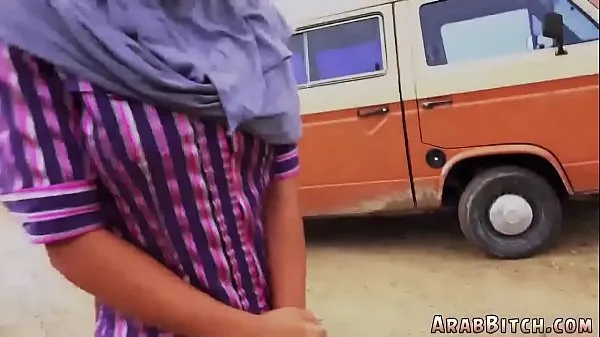 Καυτές Sexy arab girl The Booty Drop point, 23km outside base ζεστές ταινίες