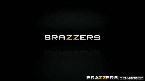 Hot Brazzers - Big Tits at School - (Roxxy Lea, Freddy Flavas) - Trailer preview warm Movies