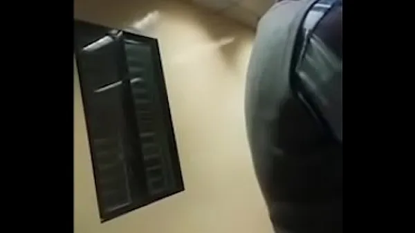 La vidéo d'entreprise de campeur capturée dans les caméras cachées de l'hôtel Gulistan Films chauds