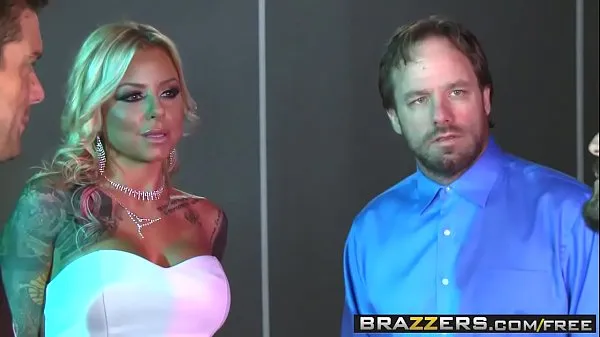 热Brazzers - Real Wife Stories - (Britney Shannon, Ramon Tommy, Gunn温暖的电影