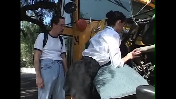 گرم Schoolbusdriver Girl get fuck for repair the bus - BJ-Fuck-Anal-Facial-Cumshot گرم فلمیں