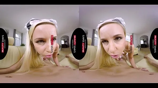 RealityLovers - a maid sucked my dick VR Film hangat yang hangat