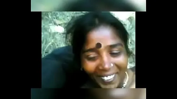 Film caldi donne del villaggio indiano scopate duramente con il suo fidanzato nella foresta profondacaldi