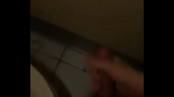 Nóng Japanese gay cumshot in public toilet Phim ấm áp