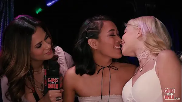 گرم GIRLS GONE WILD - Young Riley Experience Lesbian Sex For First Time گرم فلمیں