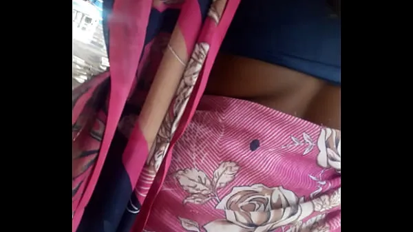 Heta Hot aunty showing her big navel and boops varma filmer