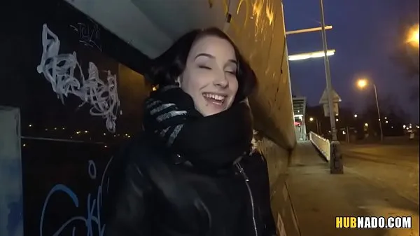Czech college girl got fucked in a car # Charlotta Johnson Film hangat yang hangat