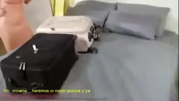 گرم Sharing the bed with stepmother (Spanish sub گرم فلمیں