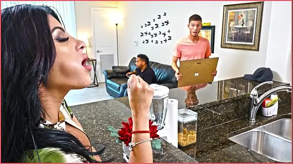 गर्म BANGBROS - Kitty Caprice Gets Her Latin Big Ass Fucked While Her BF Is Home गर्म फिल्में