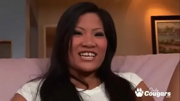 Menő Gap Tooth Asian Christina Aguchi Sucks A Cock Dry meleg filmek