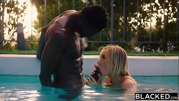 گرم BLACKED Hot Blonde Secretly Fucks Her Roommate's BF گرم فلمیں