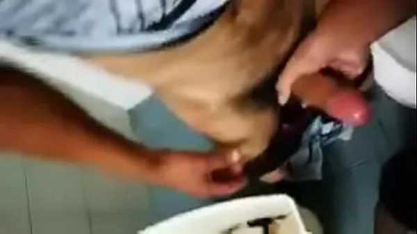Hotte gay fuck in public bathroom in Guatemala varme film