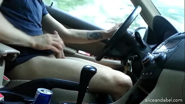 ホットな Stroking His Cock In The Car 温かい映画