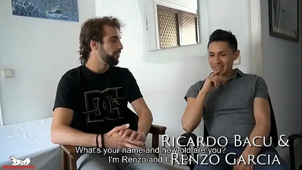 Ricardo immediately sucks up Renzo uncut cock Film hangat yang hangat