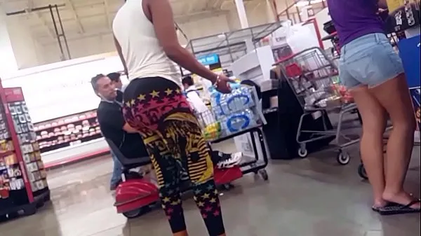 Quente Candid busty leggings pt.2 Filmes quentes