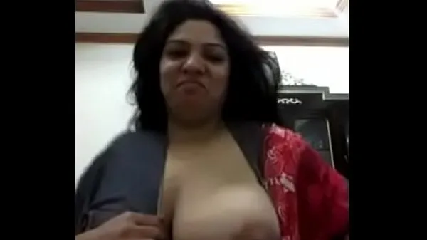 Hot Hot indian wife show warm Movies