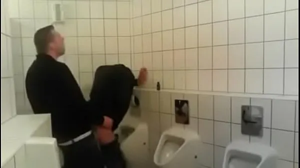 Hete male fucks bareback in bathroom warme films