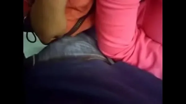 Lund (penis) caught by girl in bus Film hangat yang hangat