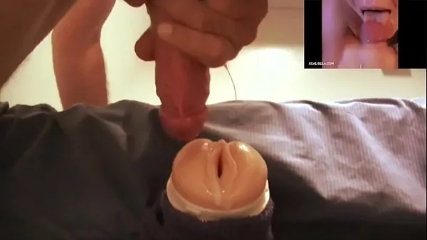 Gorące fucks his sex toy while watching pornciepłe filmy