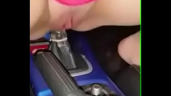 Beautiful girl fucking gear of car on the front seat on fear gear Film hangat yang hangat